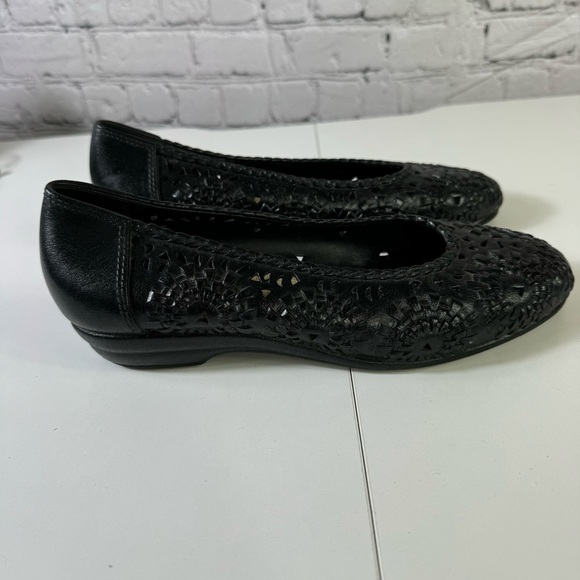 OTAFUKU Health black comfort size 6.5 flats - Picture 2 of 9